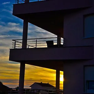 Lalea Apartment