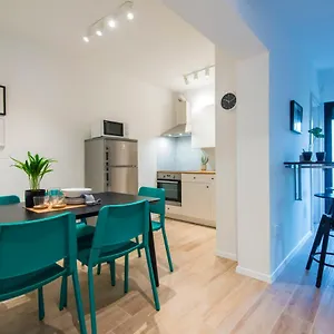 1 2 3 Apartment